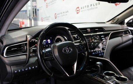 Toyota Camry, 2019 год, 3 129 000 рублей, 7 фотография