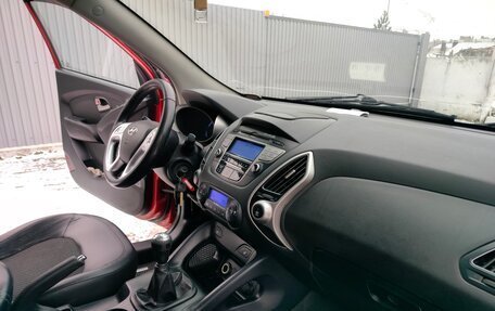 Hyundai ix35 I рестайлинг, 2010 год, 830 000 рублей, 21 фотография