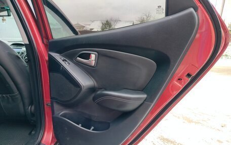 Hyundai ix35 I рестайлинг, 2010 год, 830 000 рублей, 18 фотография