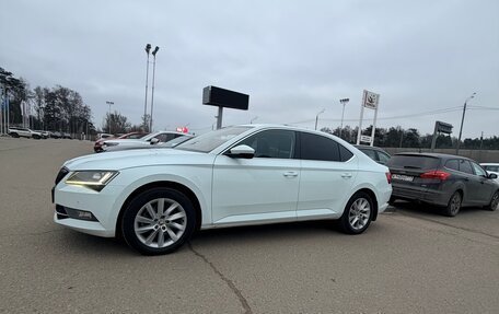 Skoda Superb III рестайлинг, 2018 год, 2 200 000 рублей, 4 фотография