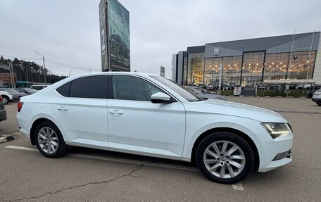 Skoda Superb III рестайлинг, 2018 год, 2 200 000 рублей, 3 фотография