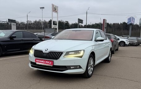 Skoda Superb III рестайлинг, 2018 год, 2 200 000 рублей, 2 фотография
