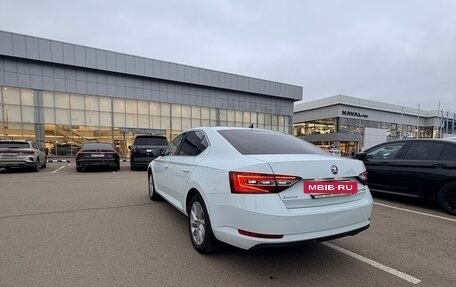 Skoda Superb III рестайлинг, 2018 год, 2 200 000 рублей, 5 фотография