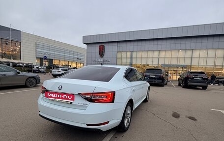 Skoda Superb III рестайлинг, 2018 год, 2 200 000 рублей, 6 фотография