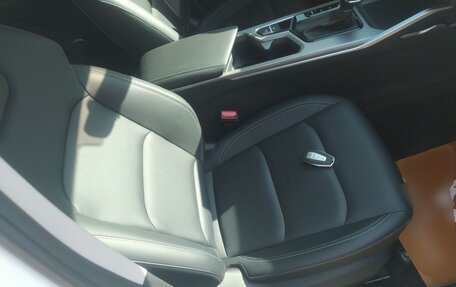 Geely Emgrand, 2025 год, 1 578 852 рублей, 16 фотография