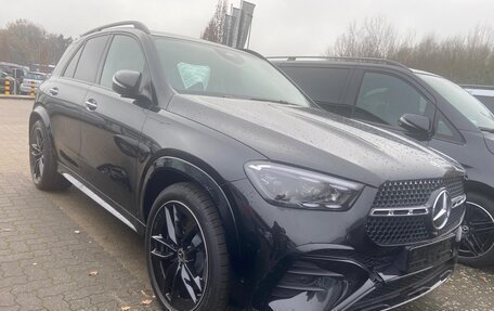 Mercedes-Benz GLE, 2025 год, 16 830 000 рублей, 2 фотография