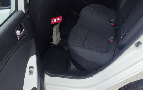 Hyundai Solaris II рестайлинг, 2015 год, 1 150 000 рублей, 6 фотография
