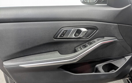 BMW 3 серия, 2021 год, 3 995 000 рублей, 18 фотография