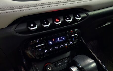 Chevrolet Captiva, 2022 год, 1 897 000 рублей, 3 фотография