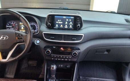 Hyundai Tucson III, 2019 год, 2 600 000 рублей, 9 фотография