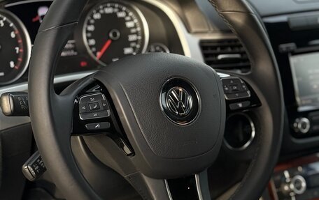 Volkswagen Touareg III, 2012 год, 2 200 000 рублей, 24 фотография