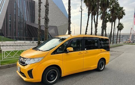 Honda Stepwgn IV, 2016 год, 1 100 000 рублей, 3 фотография