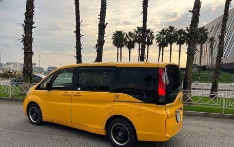 Honda Stepwgn IV, 2016 год, 1 100 000 рублей, 4 фотография