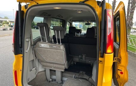 Honda Stepwgn IV, 2016 год, 1 100 000 рублей, 10 фотография