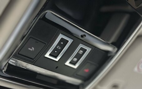 Land Rover Range Rover IV рестайлинг, 2018 год, 6 400 000 рублей, 25 фотография