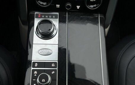 Land Rover Range Rover IV рестайлинг, 2018 год, 6 400 000 рублей, 24 фотография