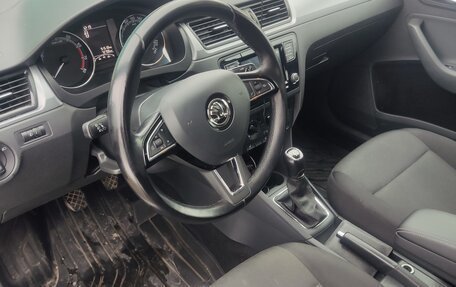 Skoda Rapid I, 2018 год, 1 350 000 рублей, 5 фотография