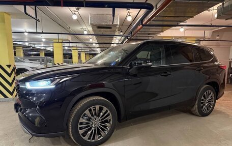 Toyota Highlander, 2025 год, 5 500 000 рублей, 1 фотография