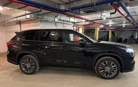 Toyota Highlander, 2025 год, 5 500 000 рублей, 4 фотография