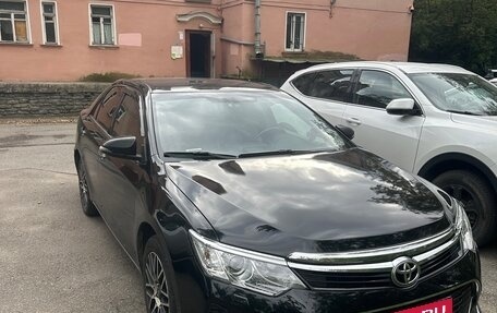 Toyota Camry, 2016 год, 2 300 000 рублей, 2 фотография