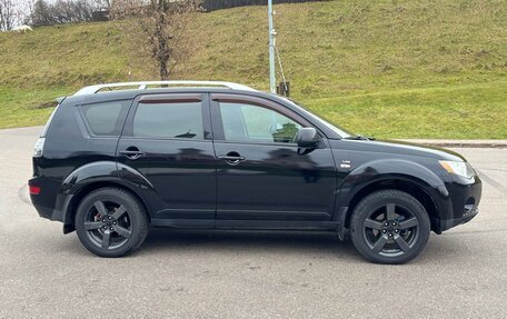 Mitsubishi Outlander III рестайлинг 3, 2008 год, 1 395 000 рублей, 4 фотография