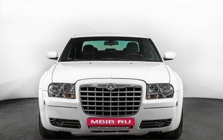 Chrysler 300C II, 2005 год, 800 000 рублей, 2 фотография