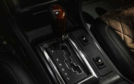 Chrysler 300C II, 2005 год, 800 000 рублей, 16 фотография