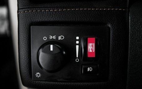 Chrysler 300C II, 2005 год, 800 000 рублей, 17 фотография