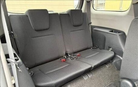 Toyota Wish II, 2013 год, 1 350 002 рублей, 7 фотография