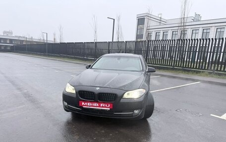 BMW 5 серия, 2013 год, 1 500 000 рублей, 3 фотография