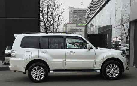 Mitsubishi Pajero IV, 2015 год, 3 495 000 рублей, 4 фотография