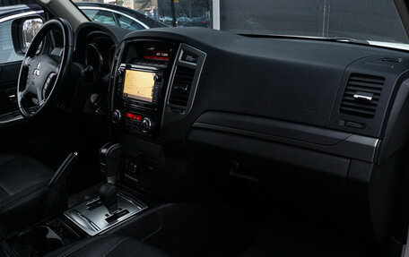 Mitsubishi Pajero IV, 2015 год, 3 495 000 рублей, 9 фотография