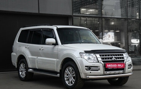 Mitsubishi Pajero IV, 2015 год, 3 495 000 рублей, 3 фотография