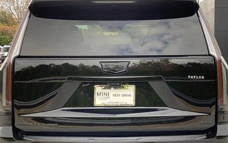 Cadillac Escalade V, 2025 год, 15 500 000 рублей, 10 фотография