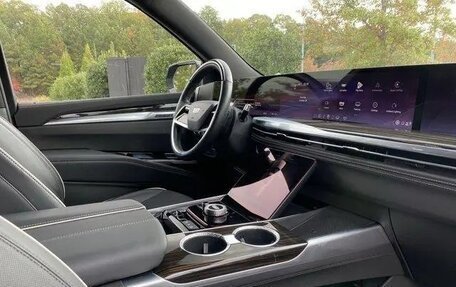 Cadillac Escalade V, 2025 год, 15 500 000 рублей, 17 фотография