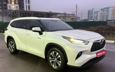 Toyota Highlander, 2023 год, 6 350 000 рублей, 1 фотография
