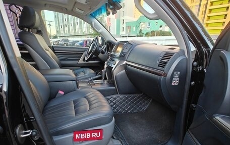 Toyota Land Cruiser 200, 2010 год, 4 150 000 рублей, 3 фотография