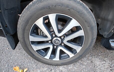 Toyota Land Cruiser 200, 2010 год, 4 150 000 рублей, 5 фотография