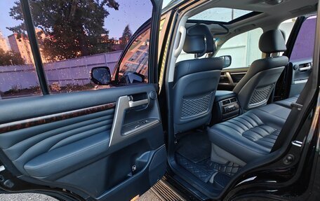 Toyota Land Cruiser 200, 2010 год, 4 150 000 рублей, 8 фотография