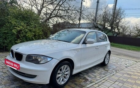 BMW 1 серия, 2011 год, 810 000 рублей, 3 фотография