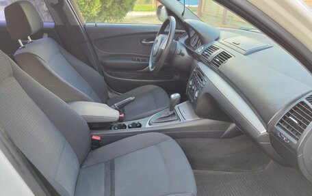 BMW 1 серия, 2011 год, 810 000 рублей, 15 фотография