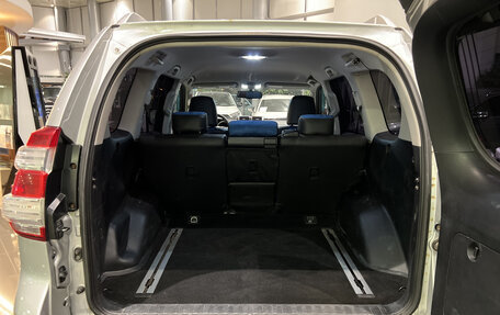 Toyota Land Cruiser Prado 150 рестайлинг 2, 2015 год, 3 379 000 рублей, 12 фотография