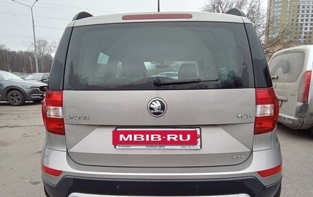 Skoda Yeti I рестайлинг, 2016 год, 2 000 000 рублей, 11 фотография