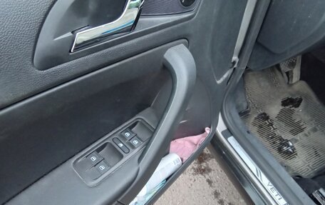 Skoda Yeti I рестайлинг, 2016 год, 2 000 000 рублей, 14 фотография