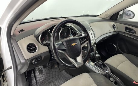 Chevrolet Cruze II, 2014 год, 736 000 рублей, 8 фотография