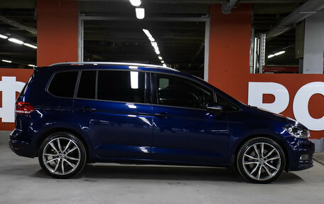 Volkswagen Touran III, 2019 год, 2 298 000 рублей, 4 фотография