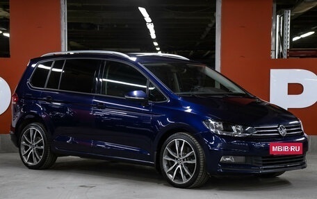 Volkswagen Touran III, 2019 год, 2 298 000 рублей, 3 фотография