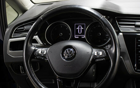 Volkswagen Touran III, 2019 год, 2 298 000 рублей, 18 фотография