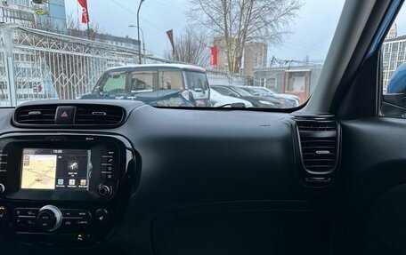 KIA Soul II рестайлинг, 2017 год, 1 799 000 рублей, 31 фотография