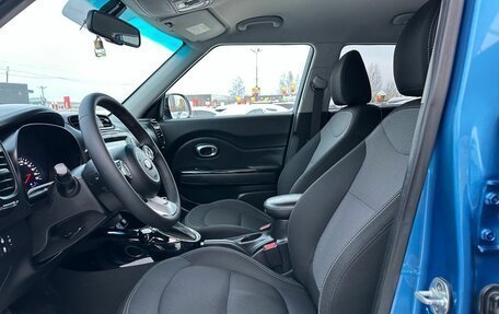 KIA Soul II рестайлинг, 2017 год, 1 799 000 рублей, 34 фотография